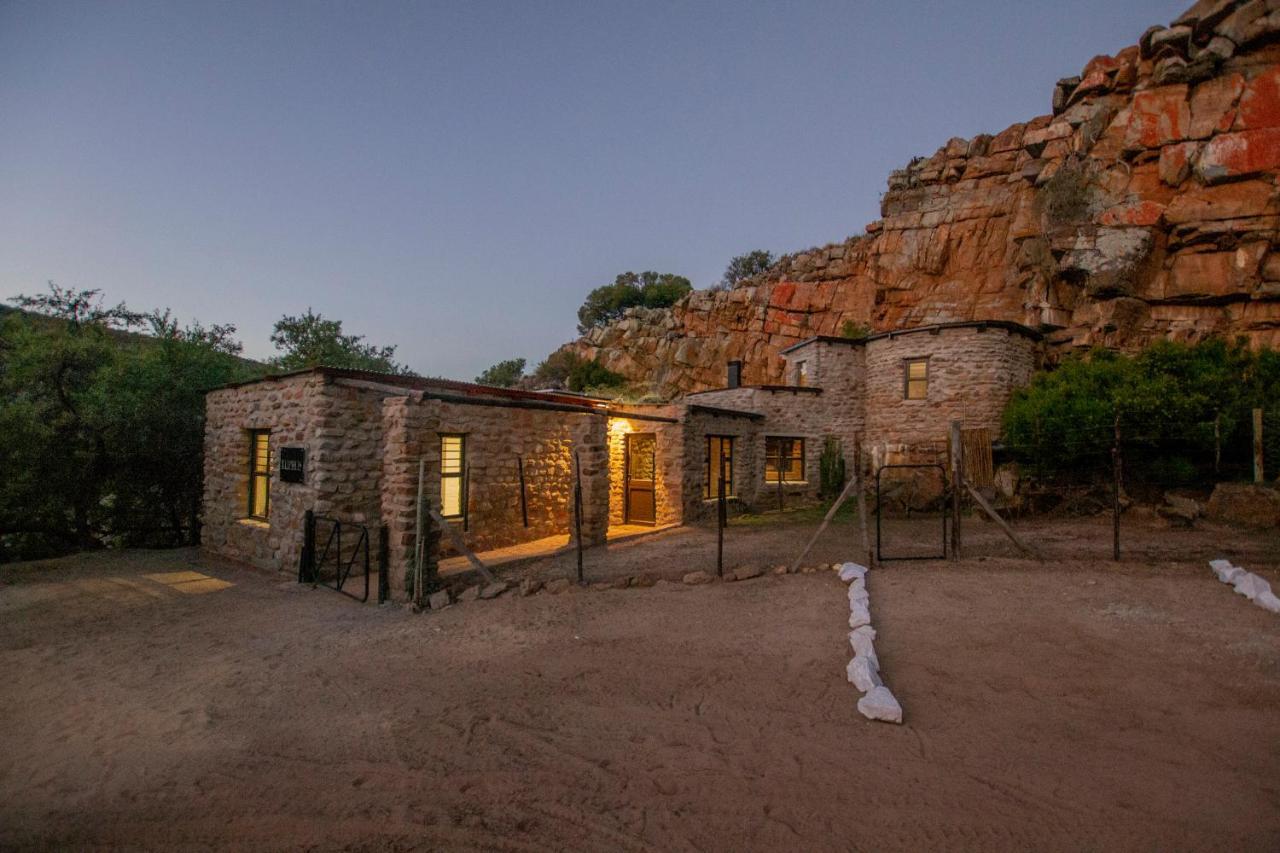 Desert Wind Private Guest And Game Farm Montagu Eksteriør billede