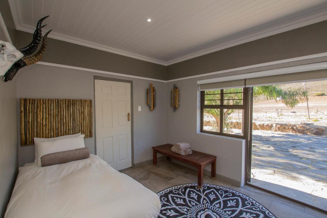 Desert Wind Private Guest And Game Farm Montagu Eksteriør billede