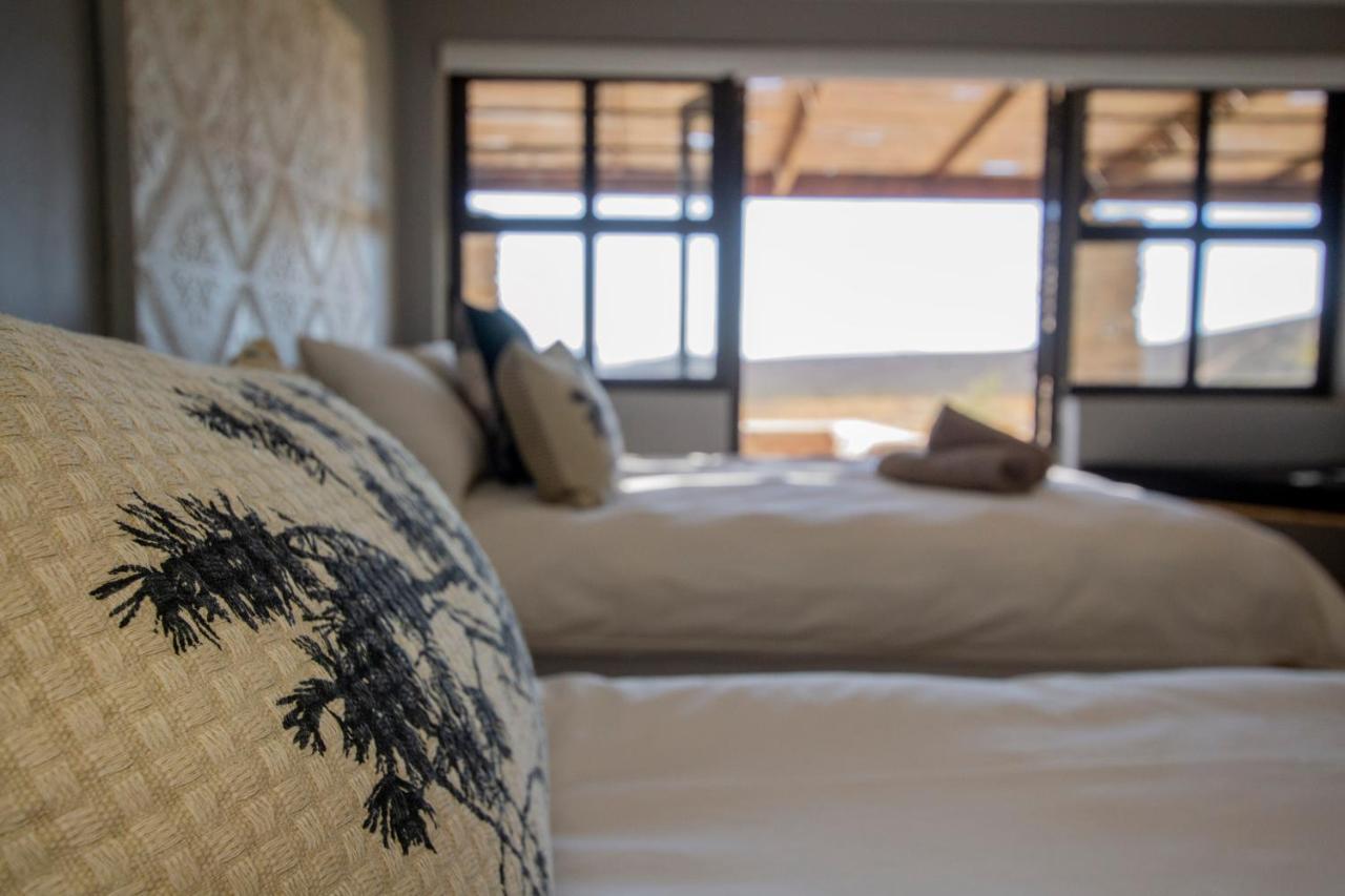 Desert Wind Private Guest And Game Farm Montagu Eksteriør billede