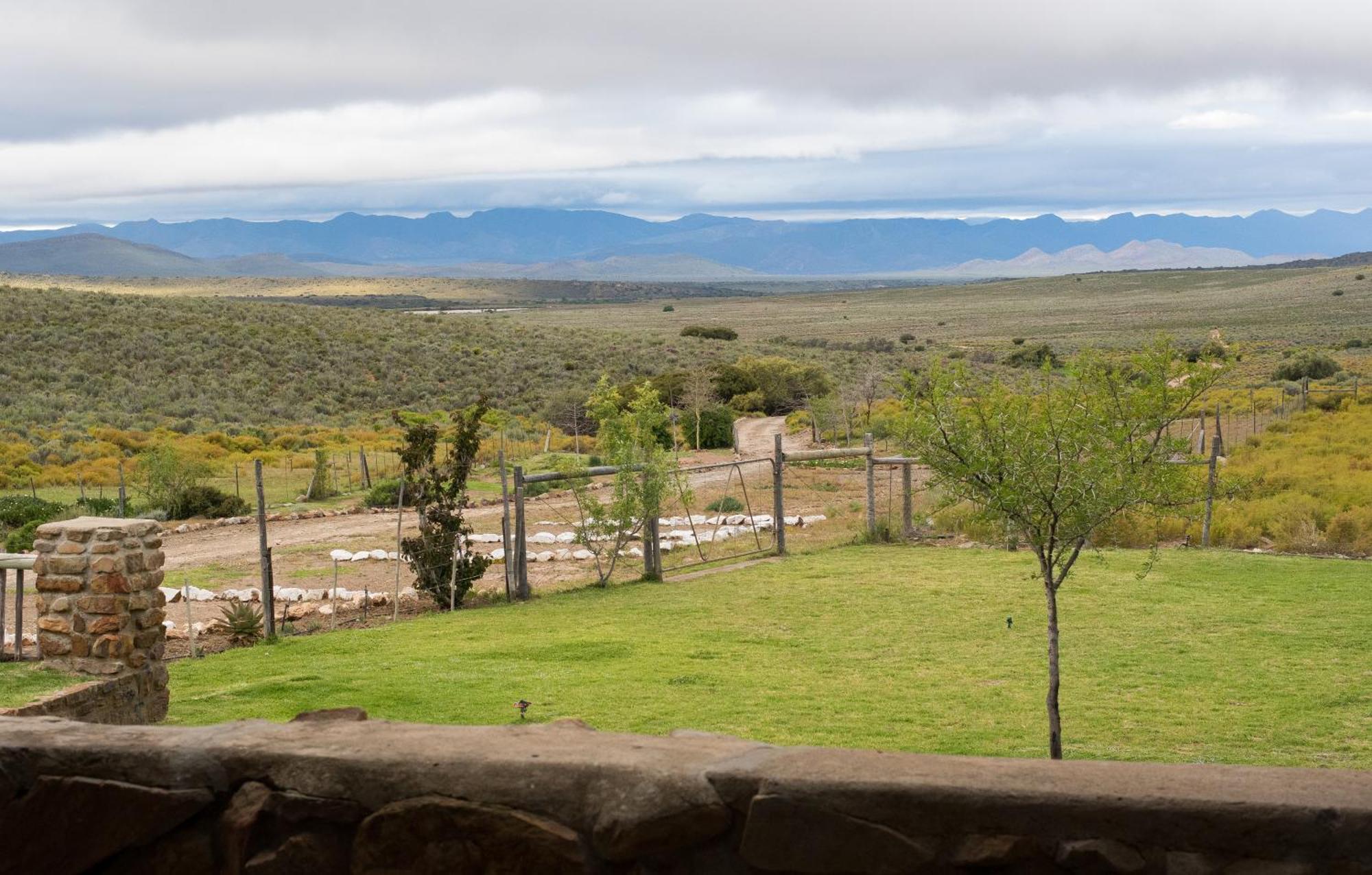 Desert Wind Private Guest And Game Farm Montagu Eksteriør billede