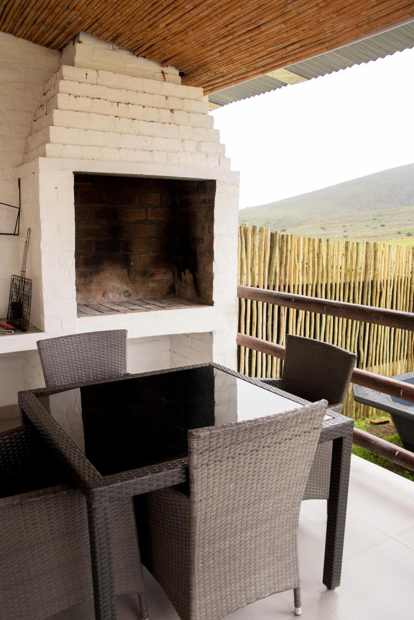 Desert Wind Private Guest And Game Farm Montagu Eksteriør billede
