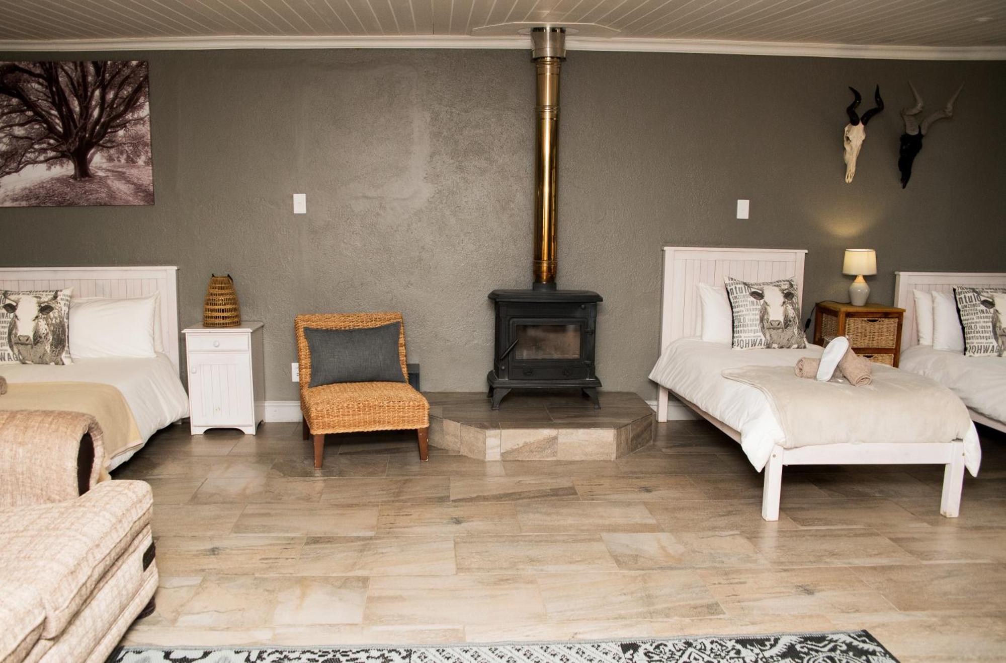 Desert Wind Private Guest And Game Farm Montagu Eksteriør billede
